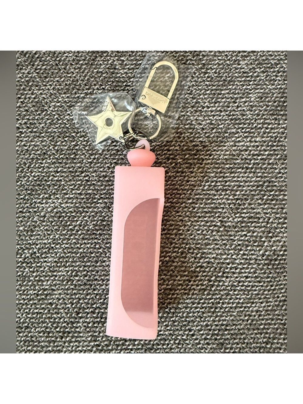 Dior Addict Lip Gloss Star Key Chain Pink Silicone New Authentic - Picture 10 of 17